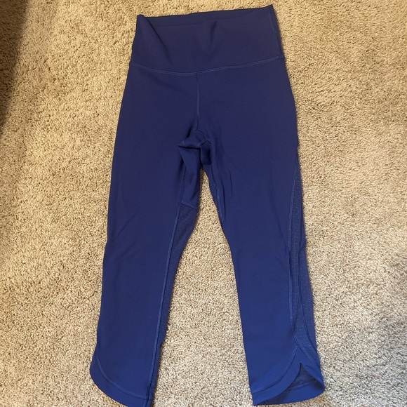 Lululemon navy blue capri legging size 4 - Picture 1 of 5